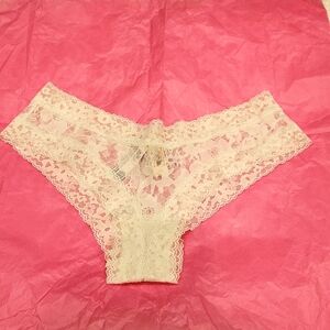 Victoria Secret Cheeky Panty size L